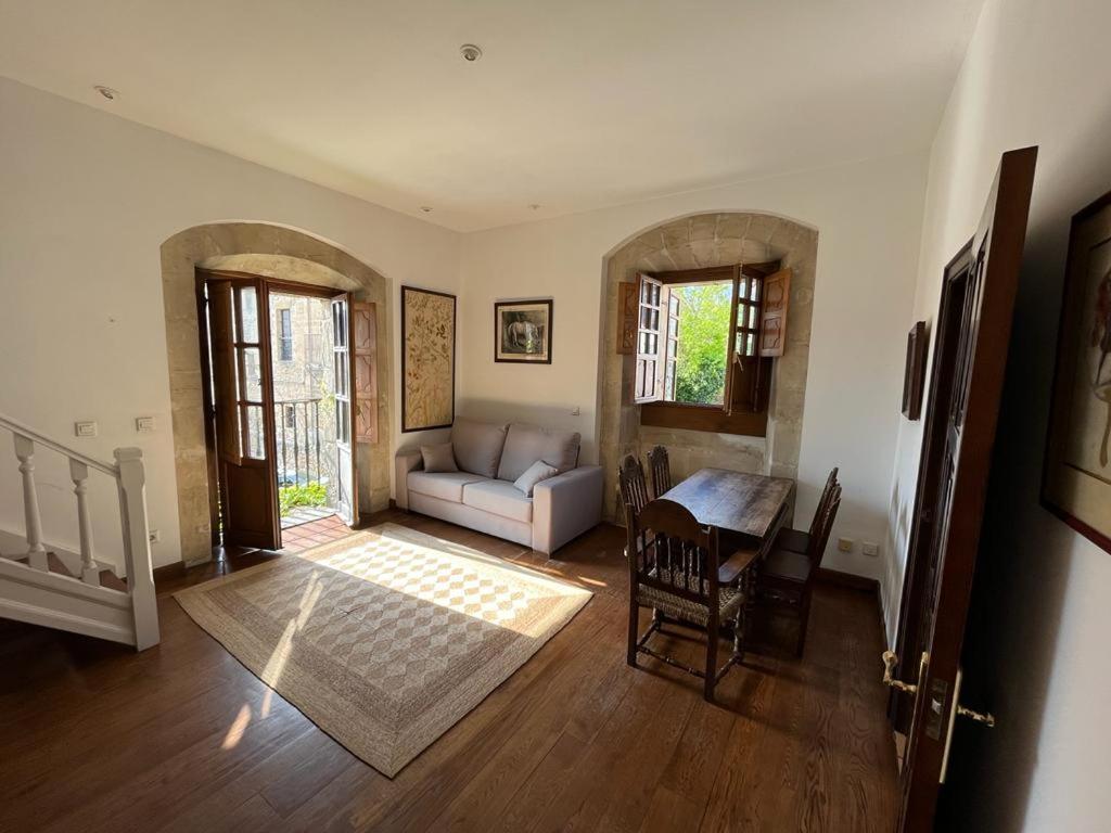 Apartamento Gaudi 柯米拉斯 外观 照片