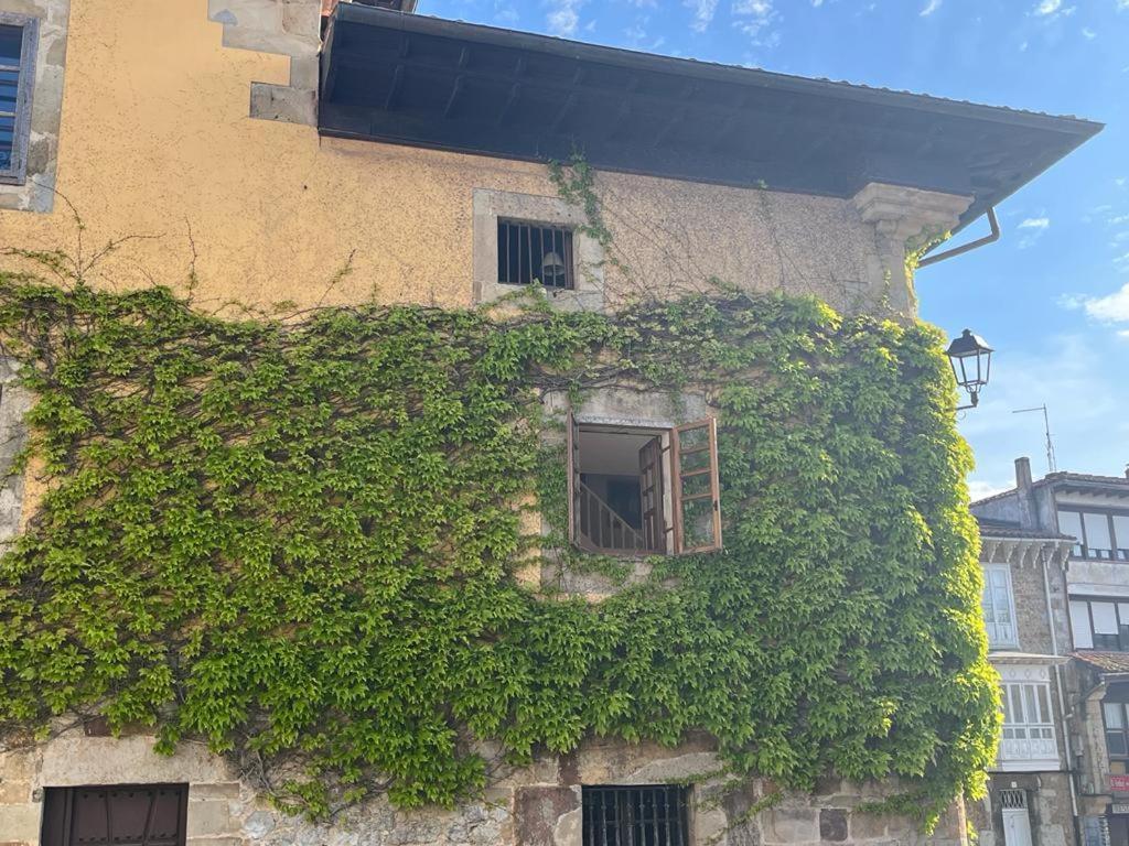 柯米拉斯Apartamento Gaudi公寓 外观 照片